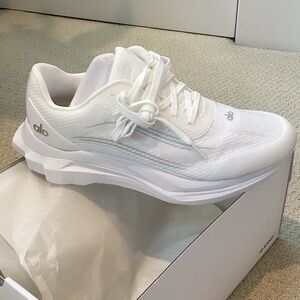 ALO Yoga Runner Athletic Shoes - White